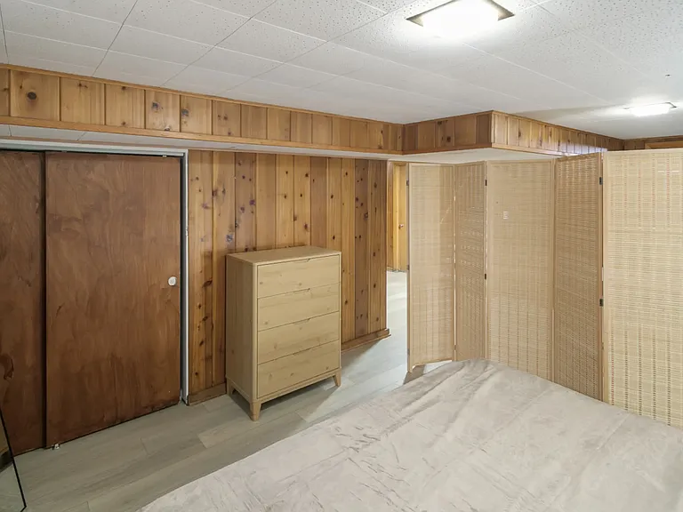 336 Leith Ave — Photo 29