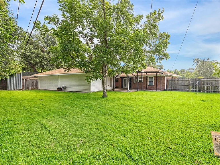 3613 Lazy Spring Dr — Photo 20