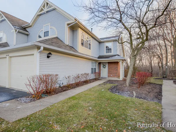 30W063 Penny Ln, Warrenville, IL 60555