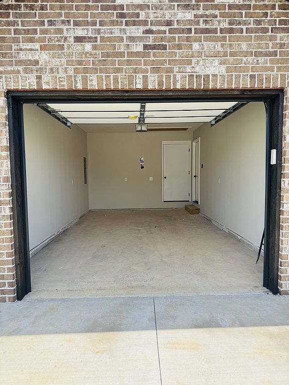 414 N Cherokee Trl - Property Image