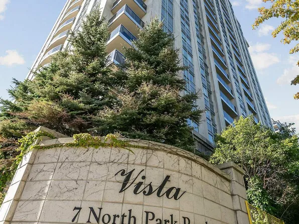 7 N Park Rd #1202, Vaughan, ON L4J 0C9
