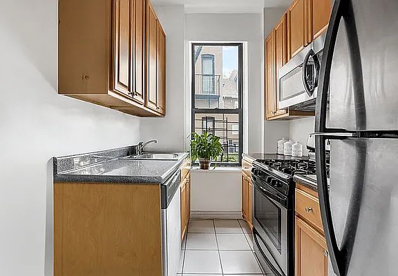 5th image of 7825 4th Ave APT A8