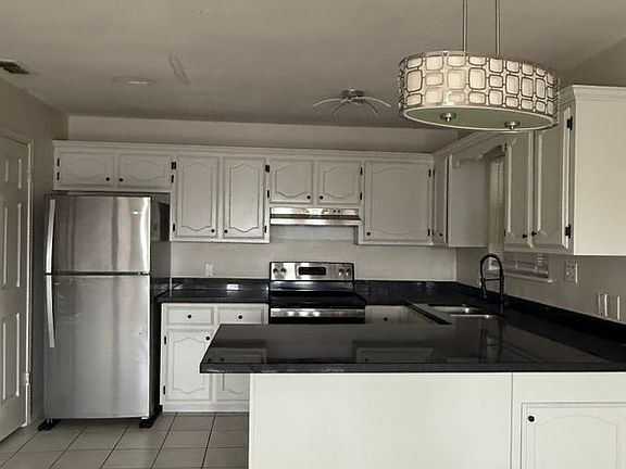 4th image of 1802 Oasis Dr Unit 206
