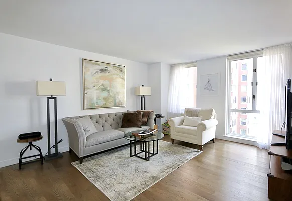 Rented by Compass | media 12