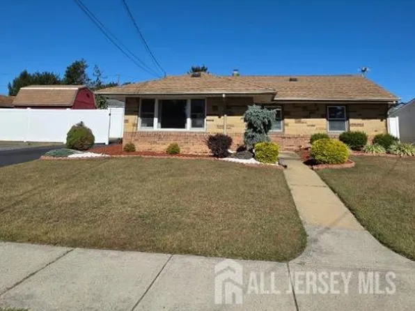 37 Gurley Rd, Edison, NJ 08817