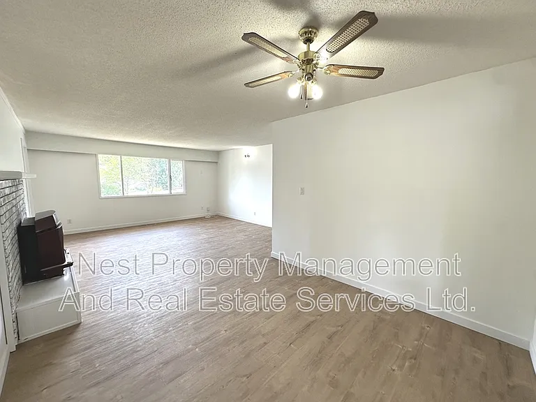 2737 Budd Rd #A — Photo 6