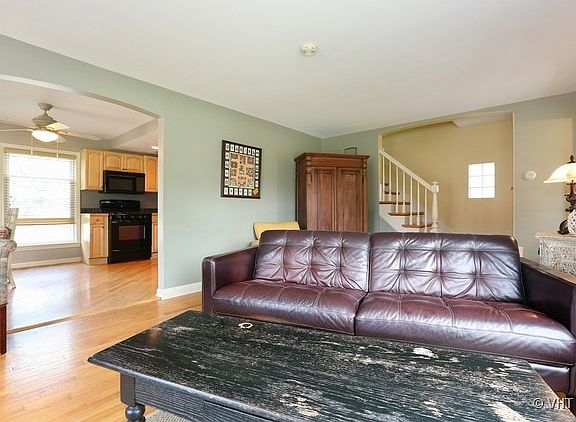 3rd image of 2301 Kensington Ave