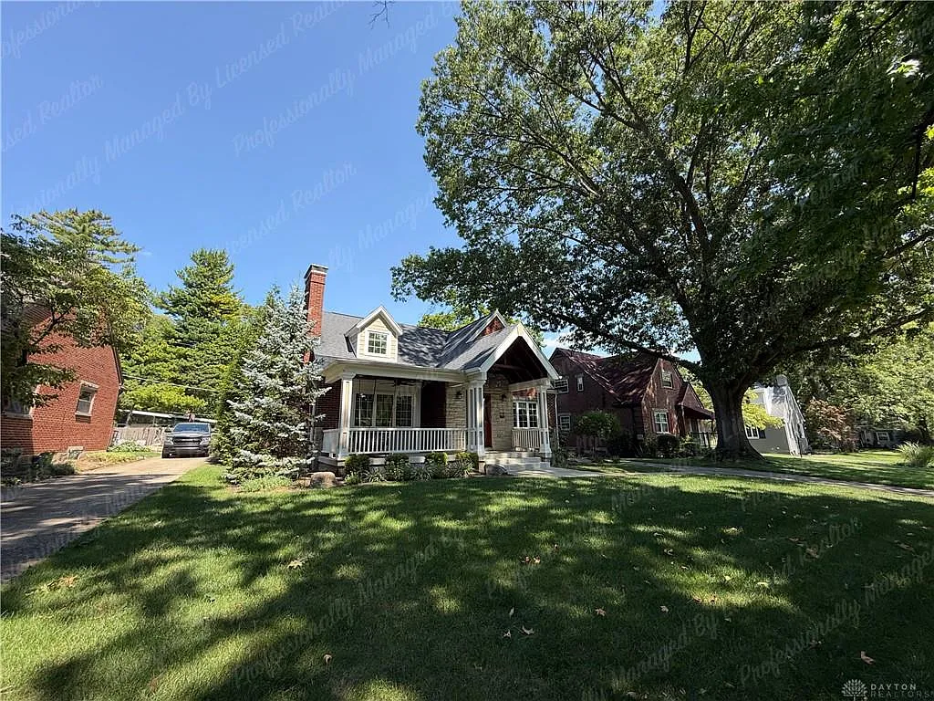 3 bed, 3.0 bath, 2452 sqft, $2,800 — Photo 3