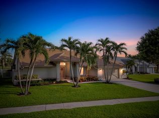 6840 Wedgewood Village Ct, Lake Worth, FL 33463