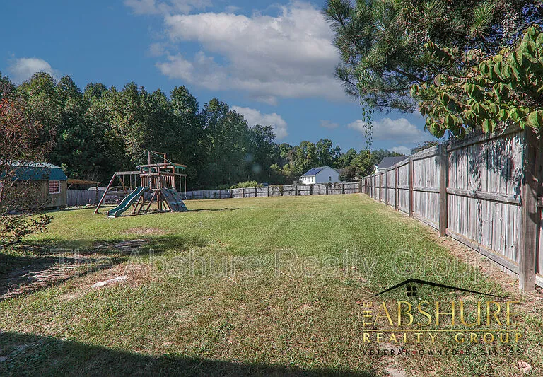 7604 Lilly Pond Ln — Photo 19