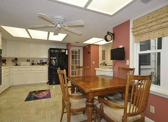 4th image of 10912 Crown Colony Dr APT B