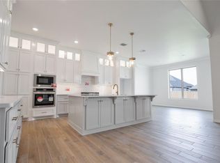 9317 Taggert Ln, Yukon, OK 73099