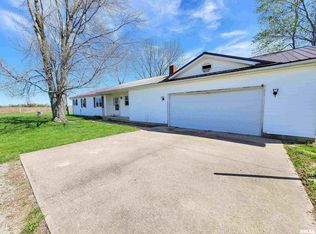 5664 Ginger Rd, Flora, IL 62839