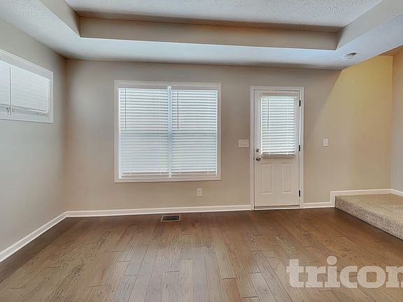 2nd image of 549 Medallion Cir