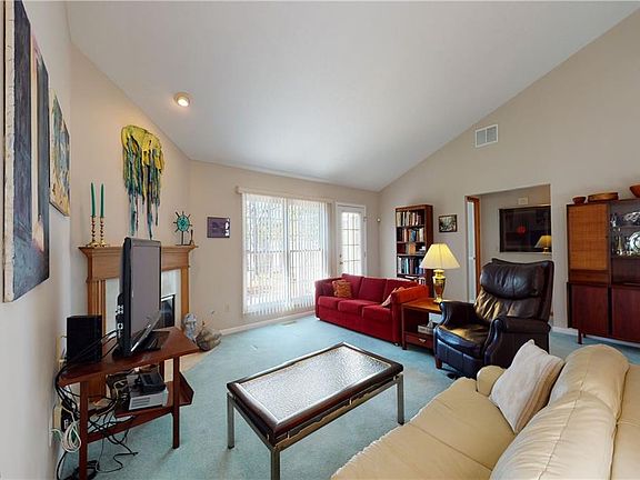 5th image of 12656 Woodberry Ln