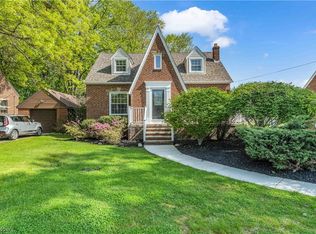 22120 Macbeth Ave, Fairview Park, OH 44126