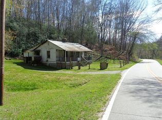 380 Bennett Rd, Candler, NC 28715