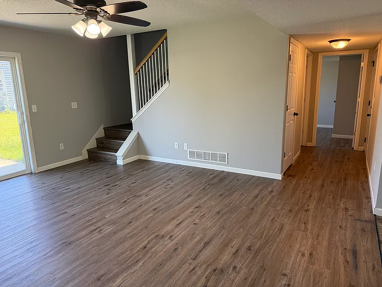 927 Quail Run — Photo 5