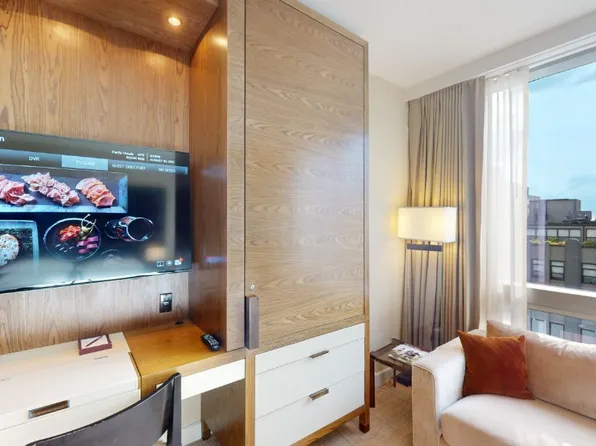 246 Spring Street image 6 of 16