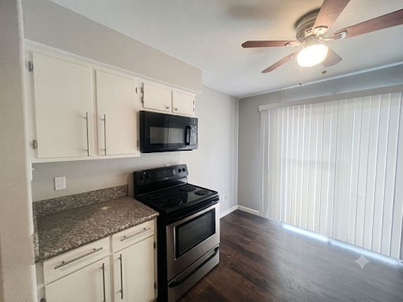 5th image of 8085 Meadow Rd APT 226