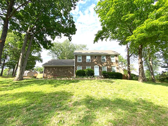 3rd image of 1103 Rosebrook Dr