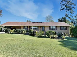 4004 Lakewood Dr, Phenix City, AL 36867