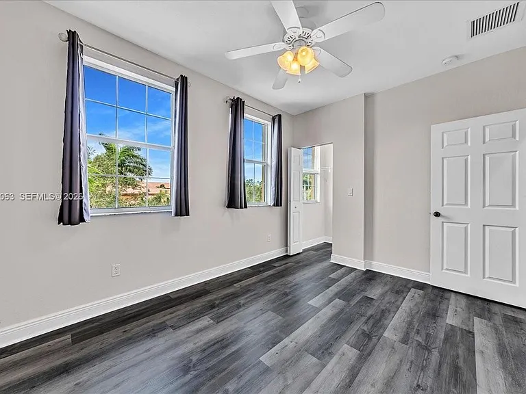 995 SW 147th Ave #2514 — Photo 47