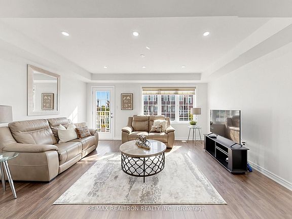 5th image of 1072 Clipper Ln