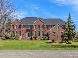 8 Kudyba Ct, Manalapan, NJ 07726