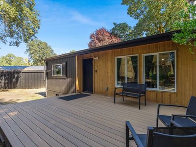 10580 NE Fox Farm Rd, Dundee, OR, 97115