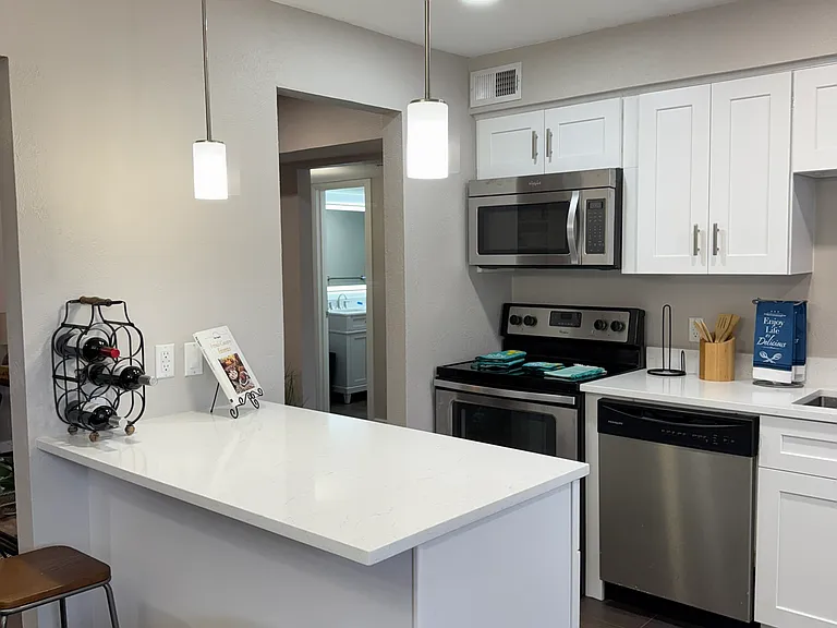 4512 Amesbury Dr — Photo 5