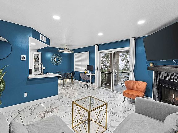 5th image of 2552 Avenida Del Vis APT 103