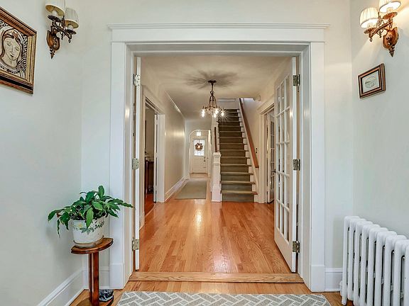 4th image of 40 Bella Vista St
