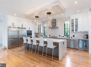 9739 Krewstown Rd, Philadelphia, PA 19115