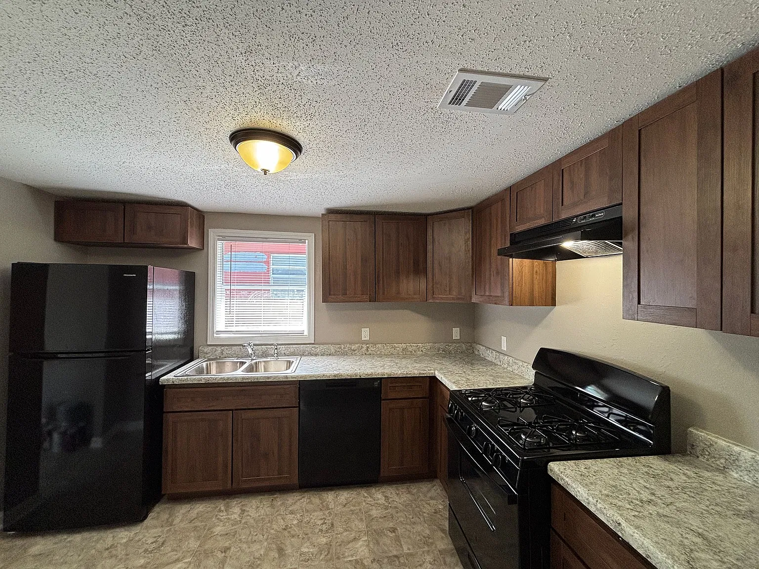 1203 King St — Photo 4