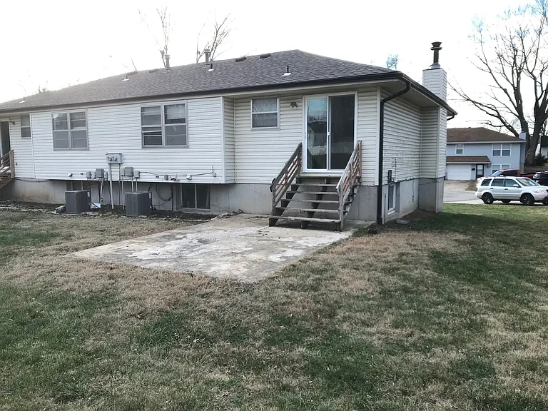 111 & 113 Spring Ct — Photo 7