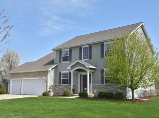 N101W17380 Tanglewood Dr, Germantown, WI