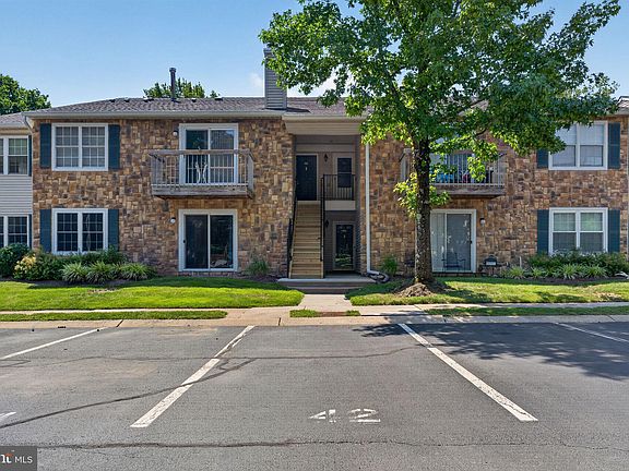 2nd image of 36 Azalea Ct