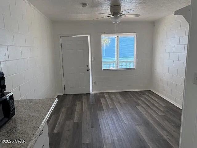 Studio, 205 sqft, $1,000 — Photo 2