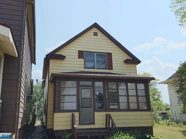 208 1st St S, Virginia, MN 55792