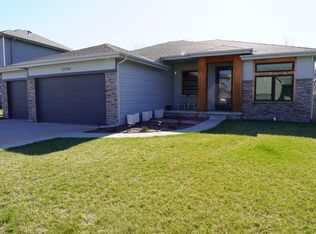13707 S 54th St, Papillion, NE 68133