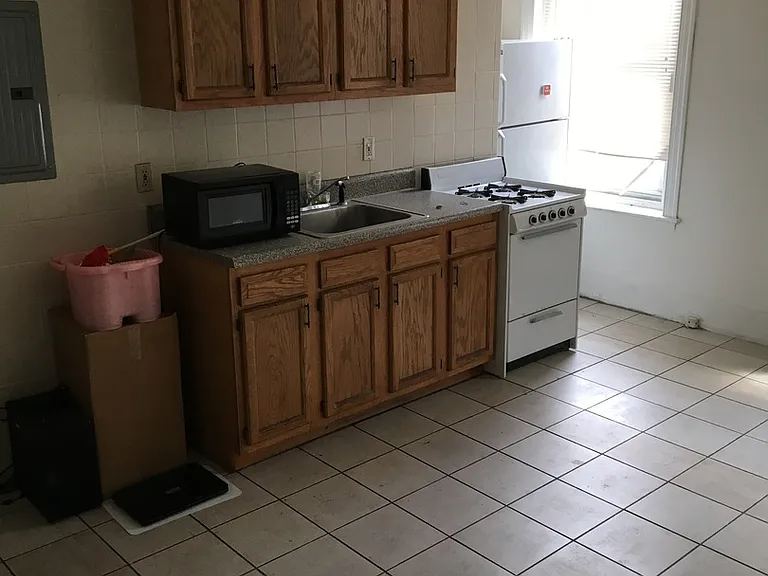 3601 Spring Garden St — Photo 22