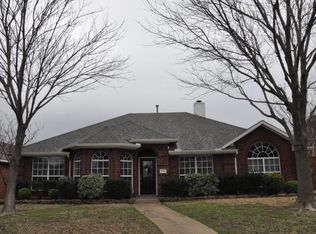 710 Green Apple Dr, Garland, TX 75044