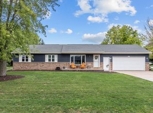 W5520 Rustic Ln, APPLETON, WI 54915