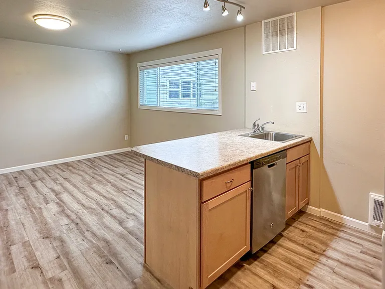 1401 Stoddard St #1 — Photo 12