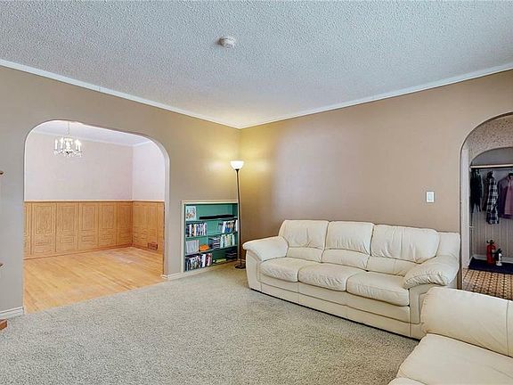 4th image of 5026 8th Ave