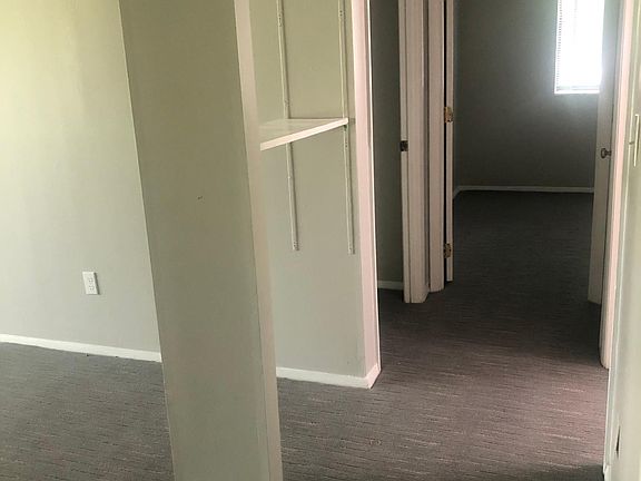 4th image of 603 W Hanna Ave
