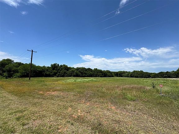 4th image of 20784 Highland Park Dr #20