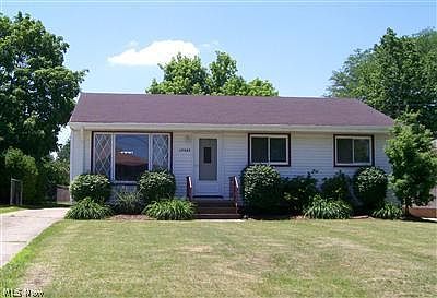 1st image of 17985 Adams Dr