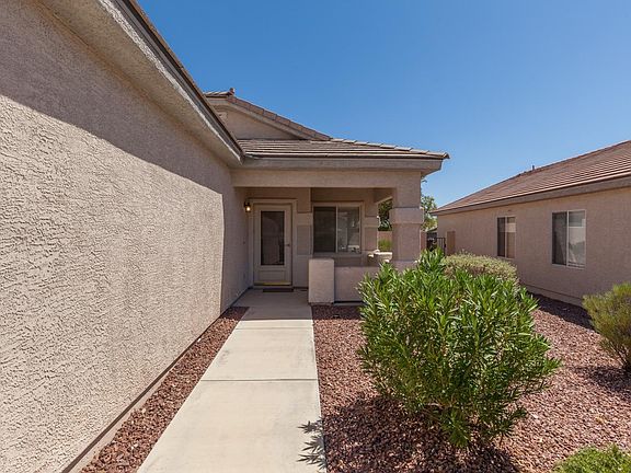 2nd image of 3268 Robins Creek Pl